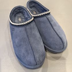Mens Ugg Slippers  Size 11