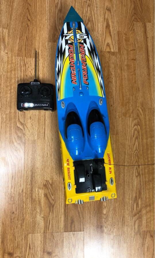 Fountain New Bright Speed Boat