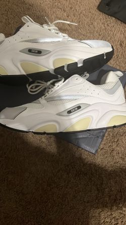 white dior b22 size 45 brand new