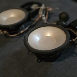 2 Way 5.25" INFINITY Reference Component System With Crossovers And Tweeters. 