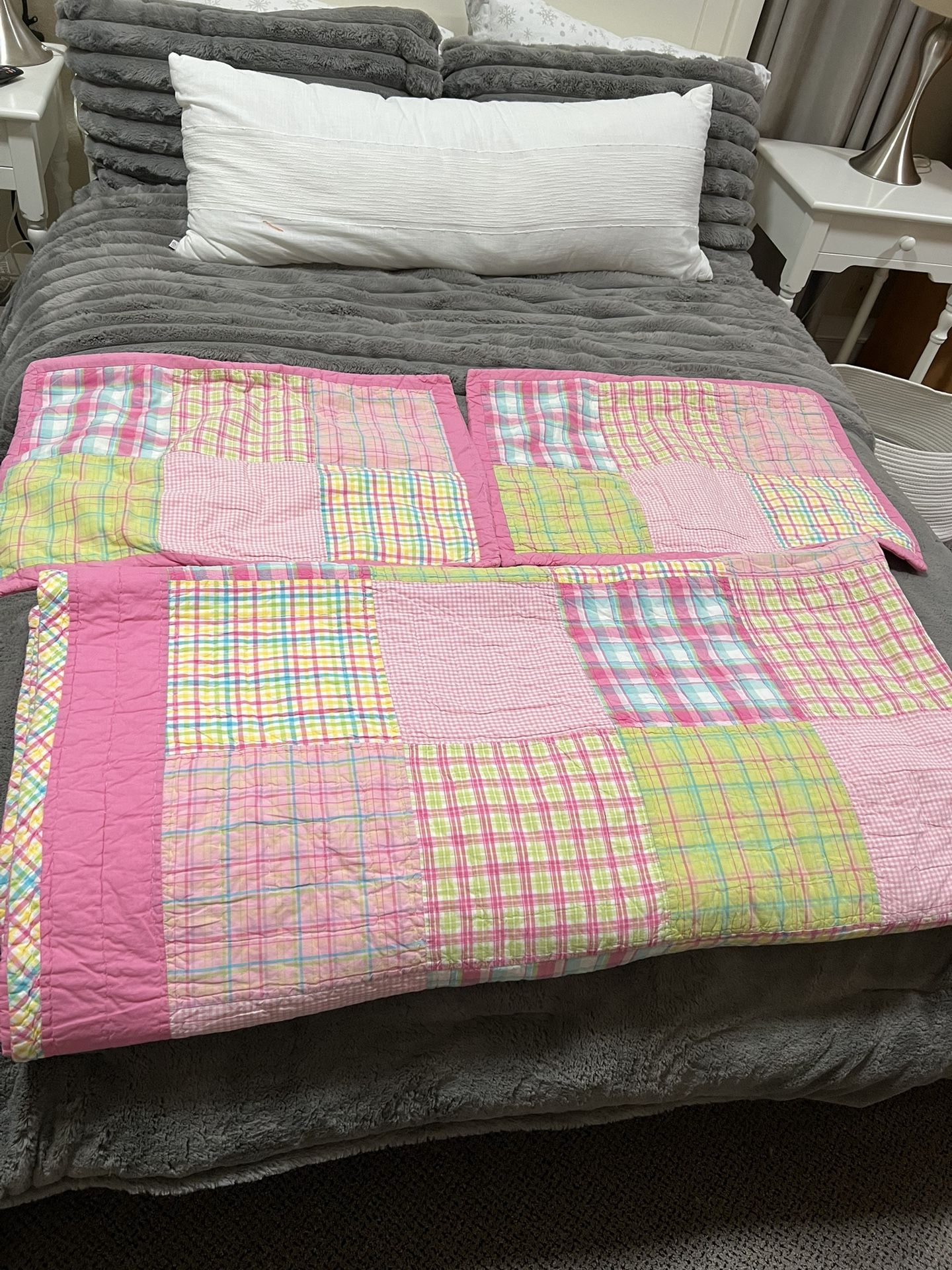 Pink Patchwork Plaid Quilt and Pillow Shams