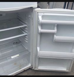 Refrigerator works great