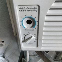 OLDER RCA 8000 BTU AC
