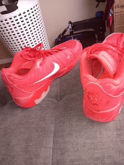 LeBron basketball shoes size 8