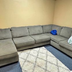 Sectional Couch 