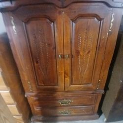 Dresser Chest Read Below