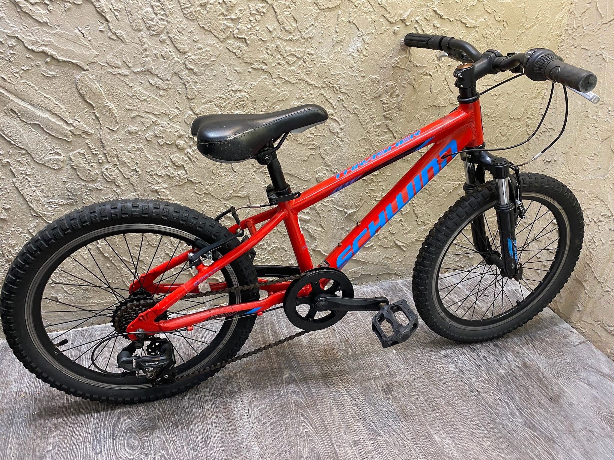 Schwinn Thrasher 20in Speed Mountain Bike (7 13 Years) See My Items