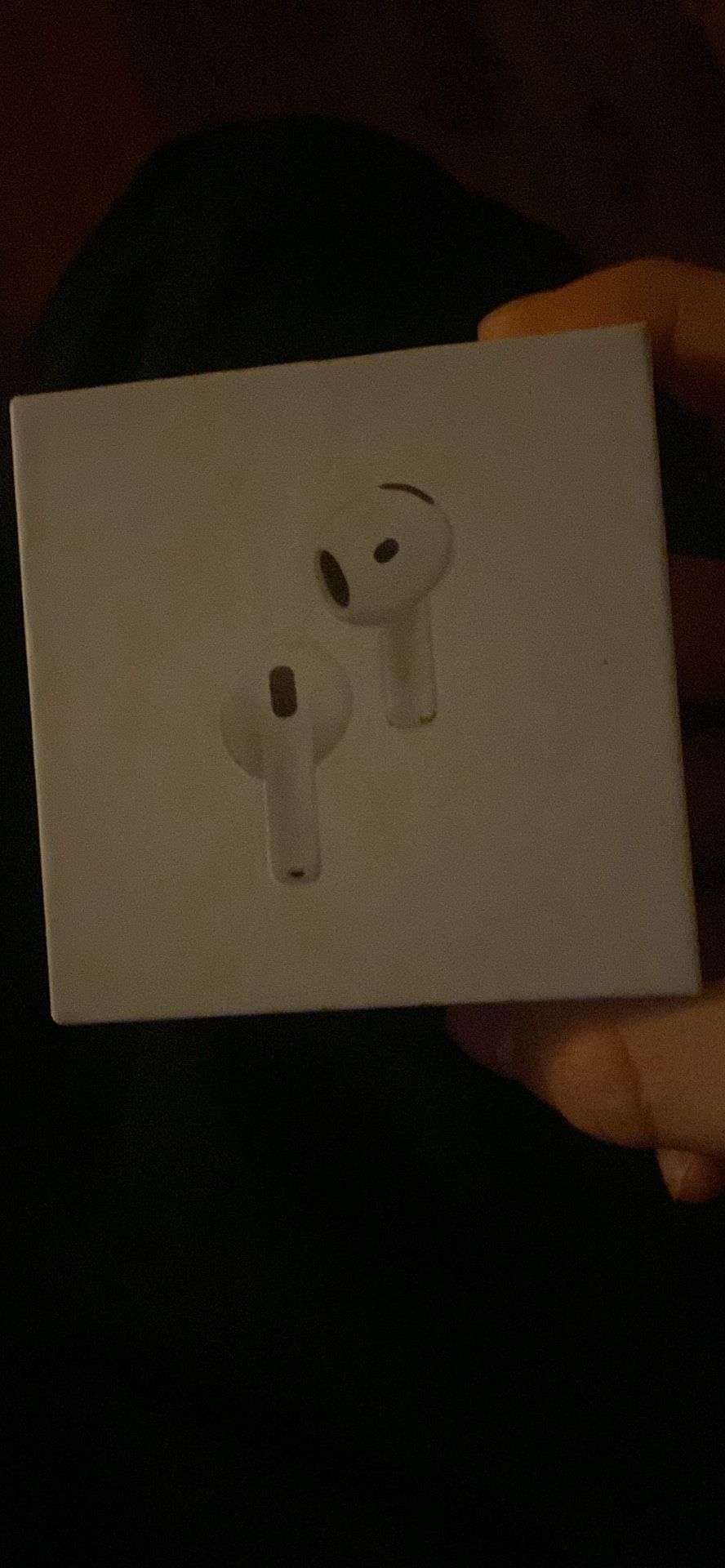 AirPod 4s