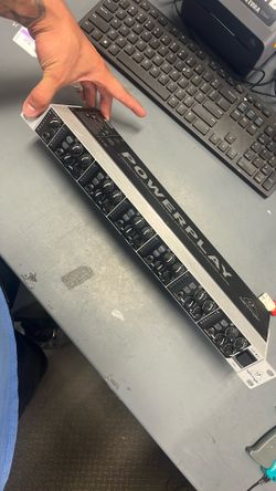 Behringer HA8000V2 8-Channel High-Power Headphones Mixing and Distribution Amplifier
