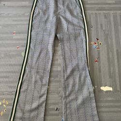 Urban Revivo women’s grey plaid pants