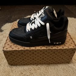 Louis Vuitton Sneakers Monogram