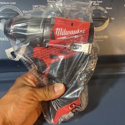 Milwaukee M12  Fuel Brushless Hammer Drill