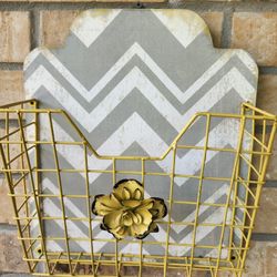 Wall Organizer/ Basket