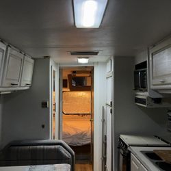 1989 Winnebago Chieftain 