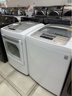 Lg top load washer and gas dryer set