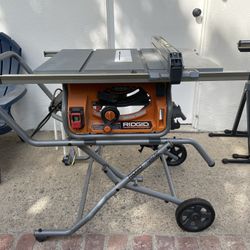 RIDGID R4514 Table Saw with Stand 