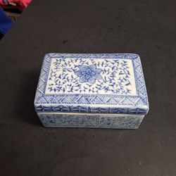 Vintage Mid 20th Century Dresser Box Chinoiserie Blue & White Porcelain Trinket Box- Hand-painted 5"L X 3.25"W X 2.25"H