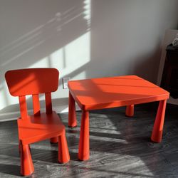 Kids Desk With Chair