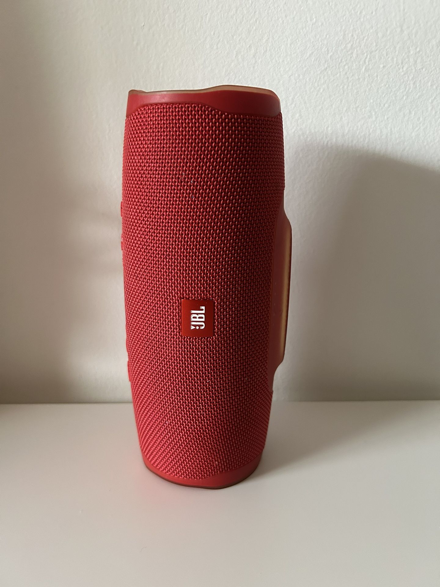 JBL Charge 4 Speaker