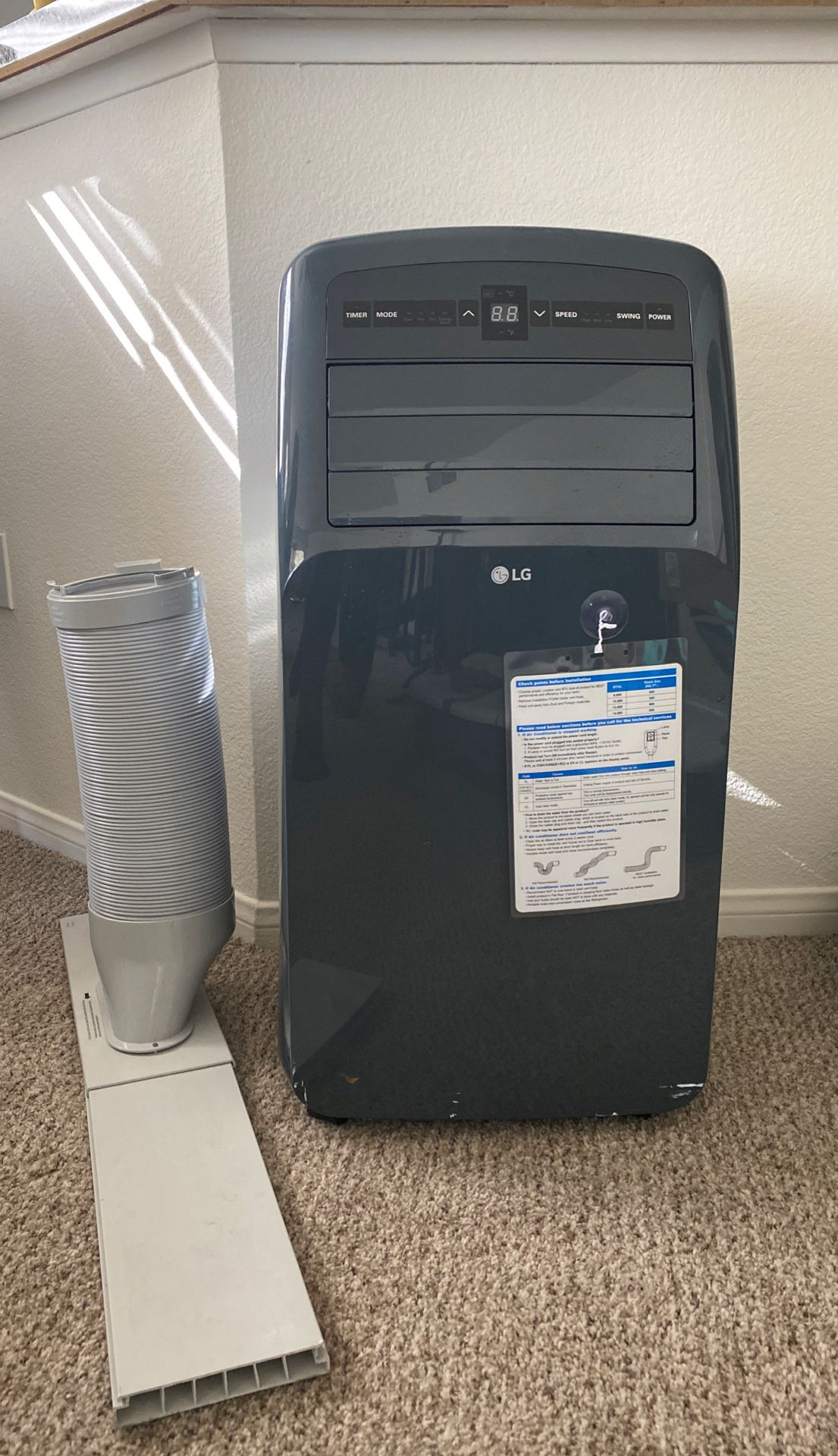 LG Portable Air Conditioner LP1215GXR with LCD Remote Control