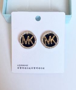 Fashion earrings