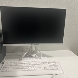 Gateway Computer With Keyboard And Mouse 