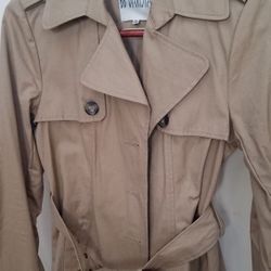 Bb Dakota brand rain coat