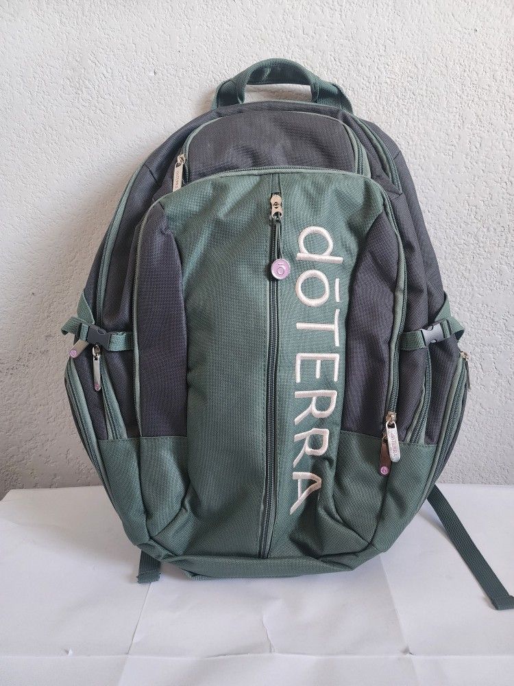 DoTERRA Oils 2017 Convention Backpack Green and Gray Gently Used Unisex