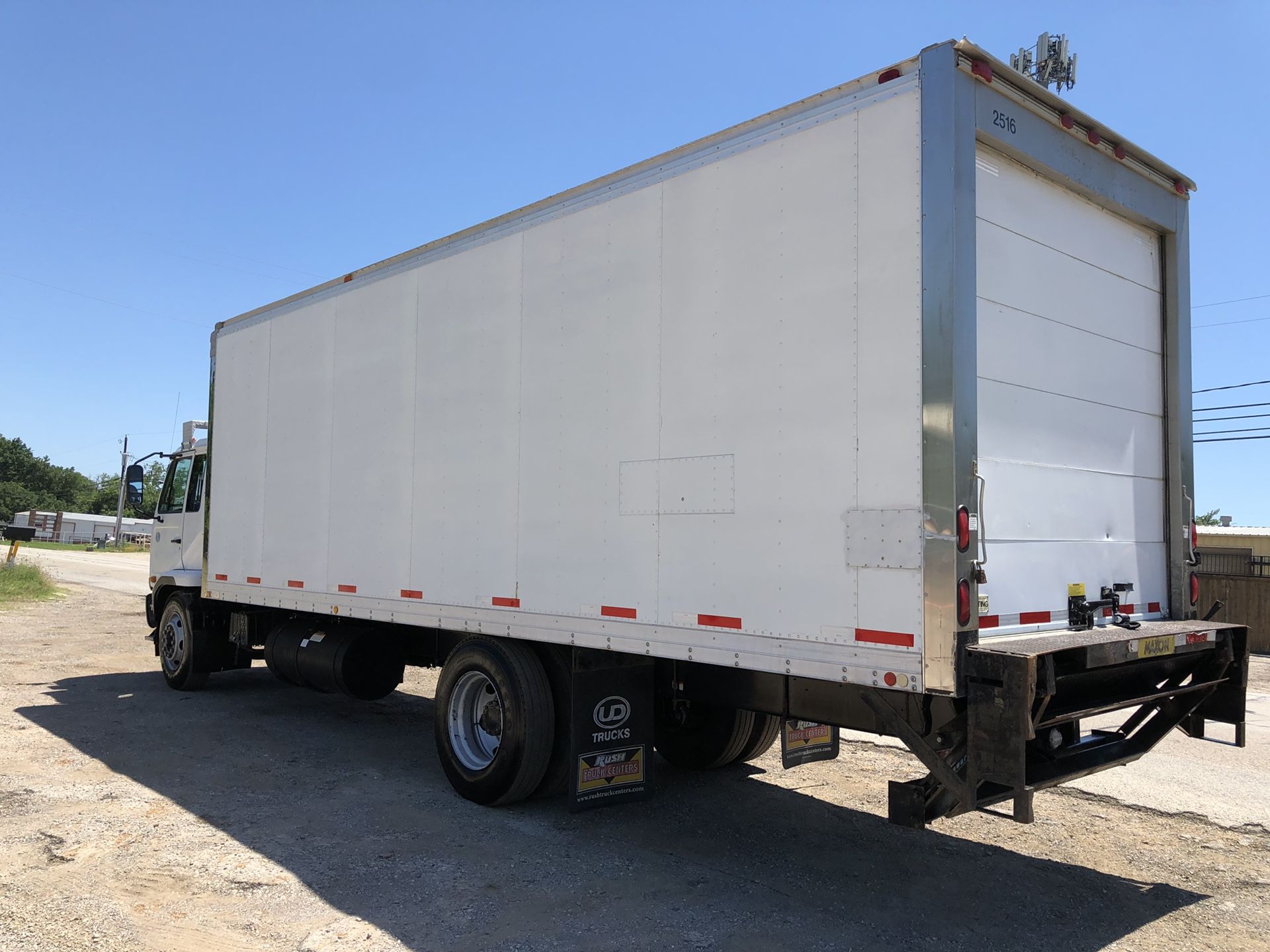 Nissan box truck