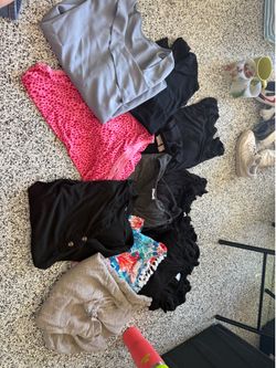 Women’s XL shirts