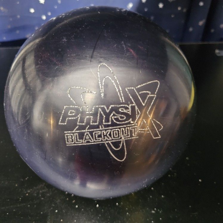 Bowling Ball Physix Blackout 14 Pounds