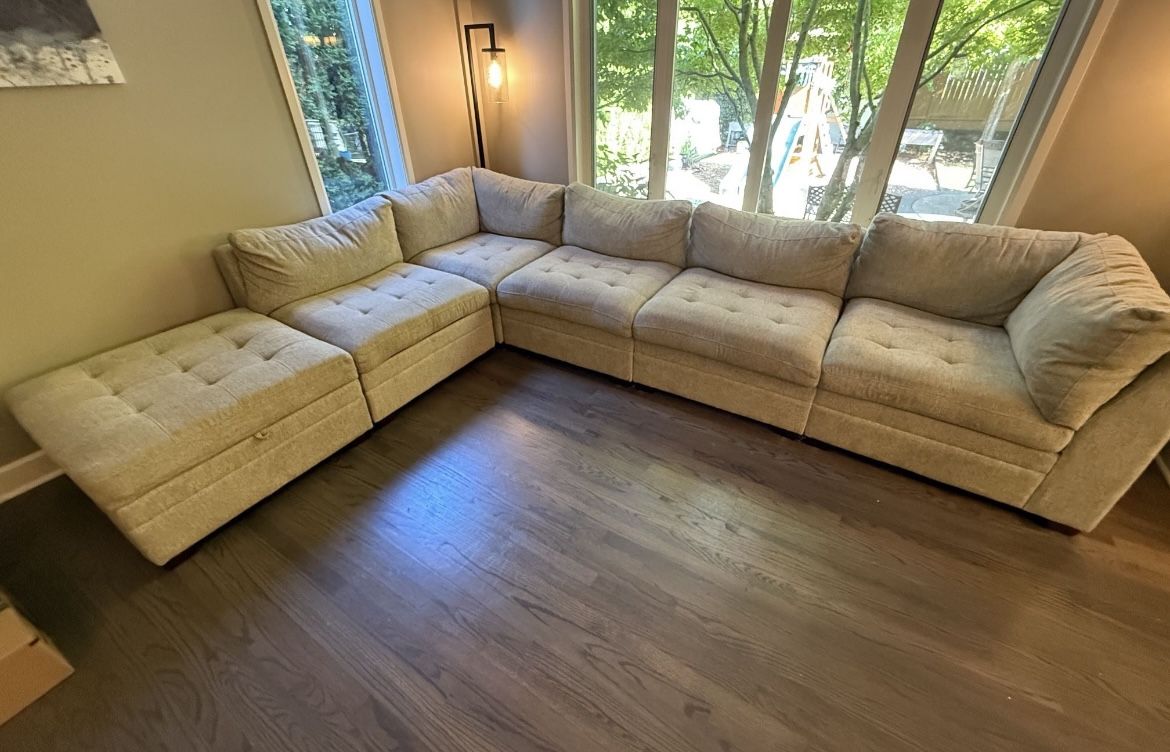 Sectional Couch 