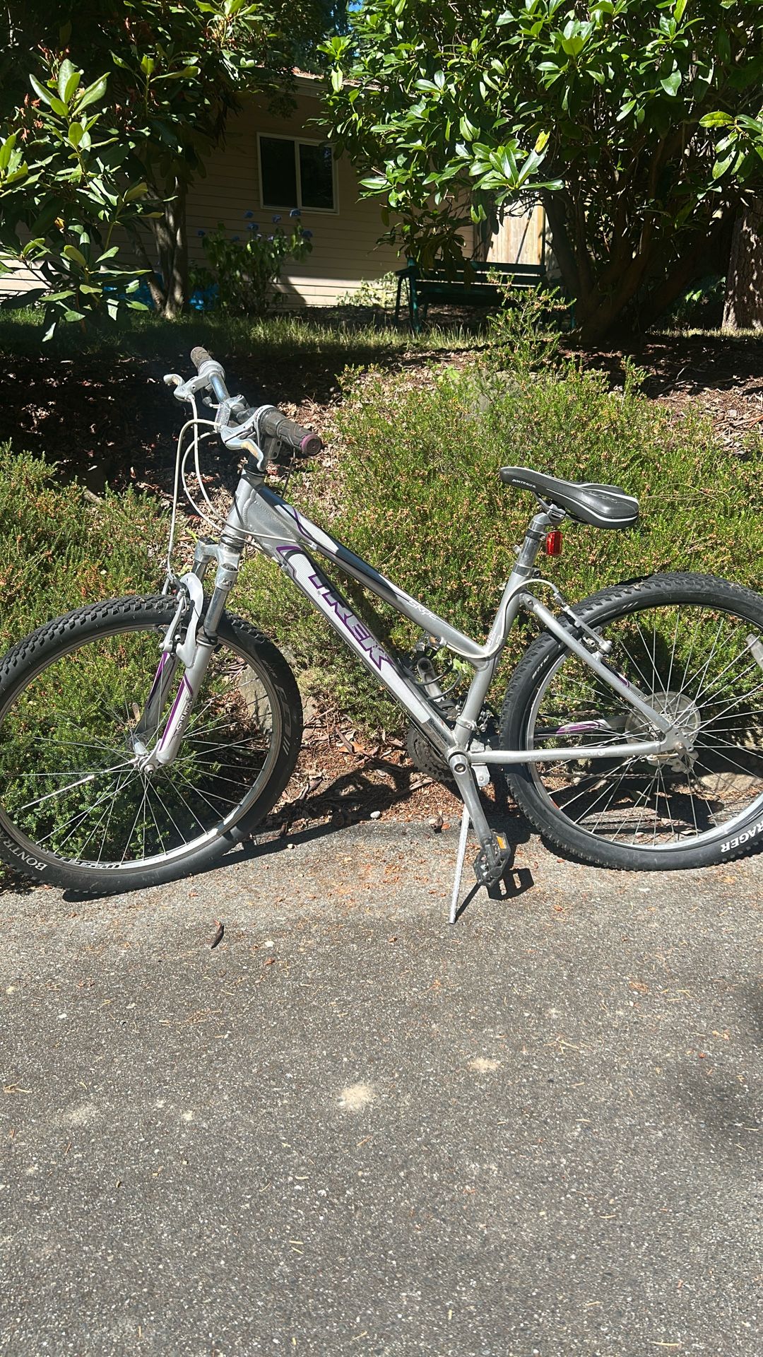 Women’s mountain bike
