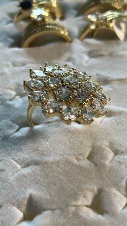 Elegant ring gold played 14 K