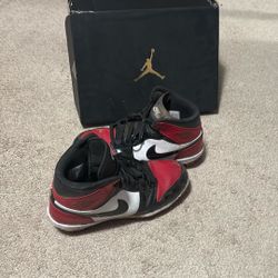 Jordan Retro Mid TD Football Cleats Size 10