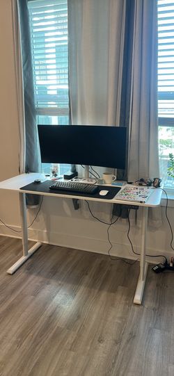 Rising Computer Desk