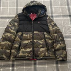 Tommy Hilfiger Camo Jacket 