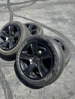 ram wheels 20” $750$ obo 6 lugs they fits silverado tahoe yukon suburban gmc sierra yukon denali rst chevrolet