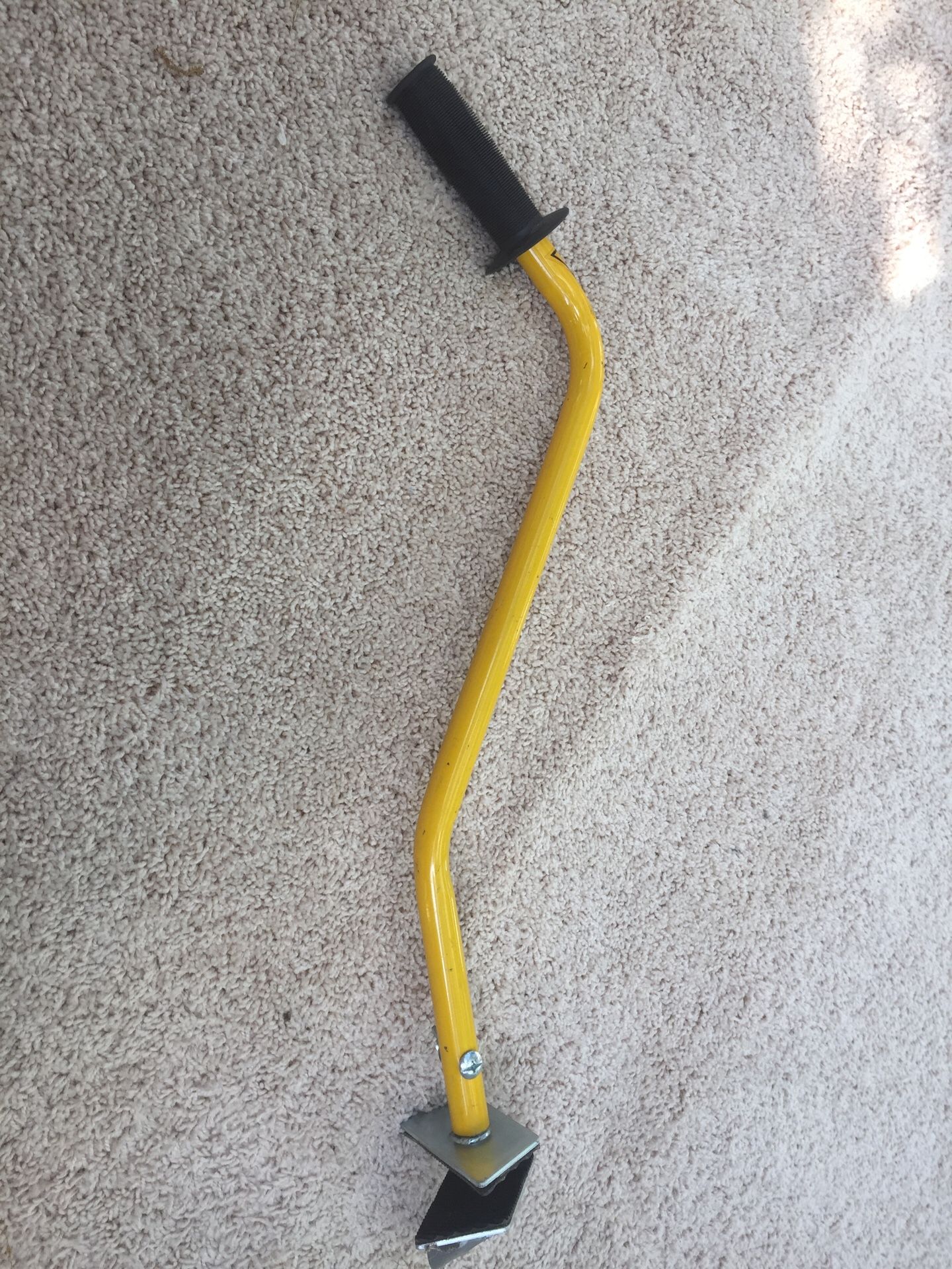 Kids bike accessory push handle