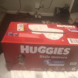 Huggies Little movers Size 6