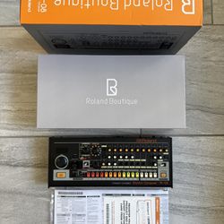 Roland TR-08 Rhythm Composer Boutique Drum Machine 