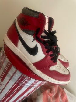Air Jordan 1 Retro High Chicago Sneakers