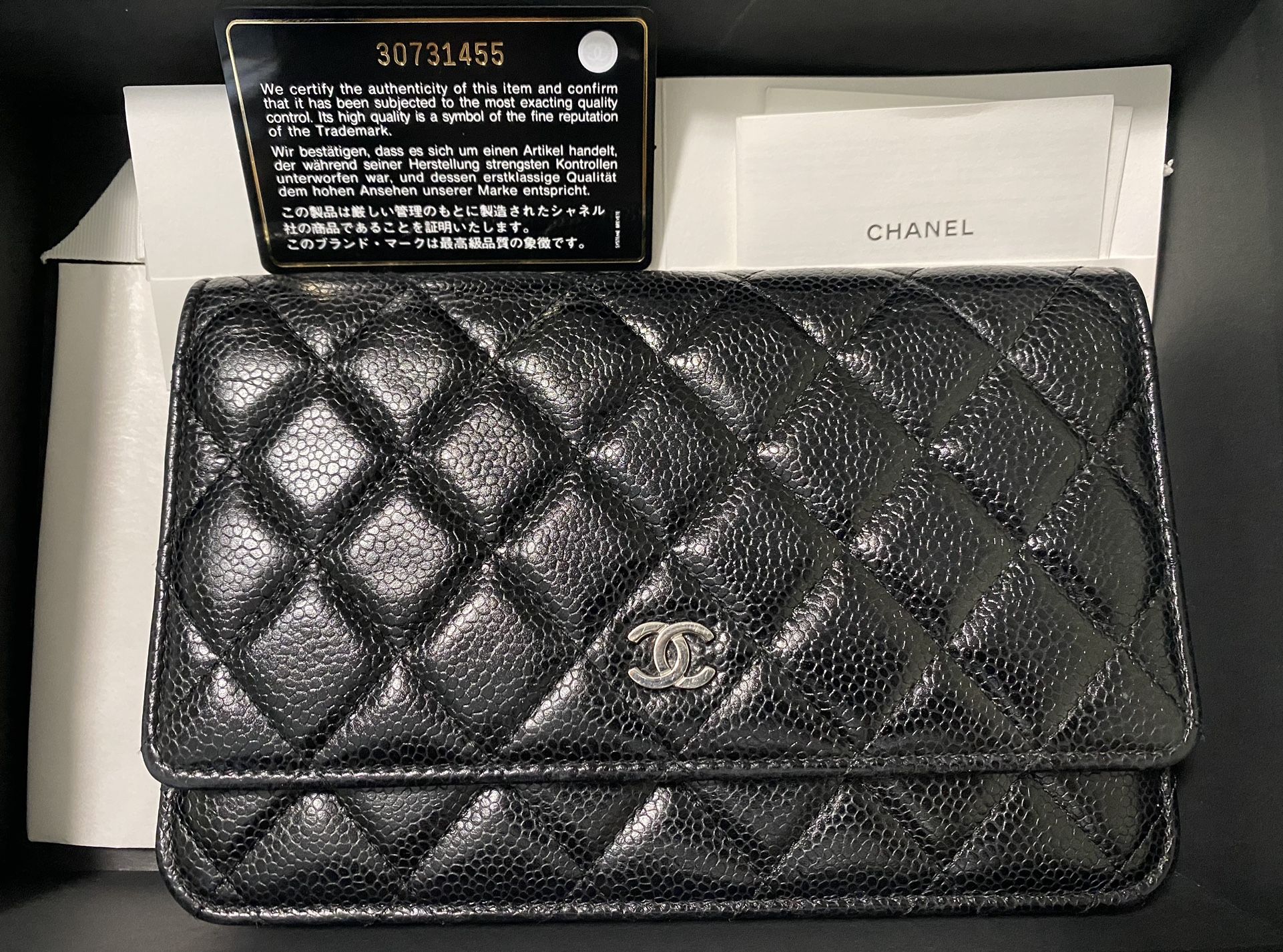 CHANEL CLASSIC WALLET ON CHAIN