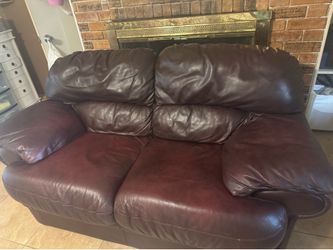 Burgundy Leather loveseat sofa couch