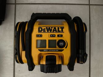 20V  Dewalt Electric portable inflator