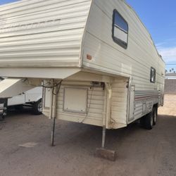 1997 Fleetwood Wilderness Fifth Wheel 30 Ft 