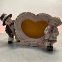 New Peekaboo I Love You Heart Photo Frame Figurine