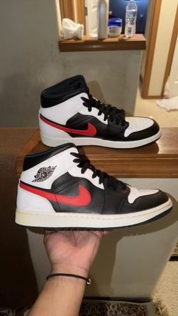 Jordan 1 Mid