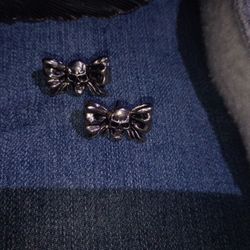 Bows With Skull Studs