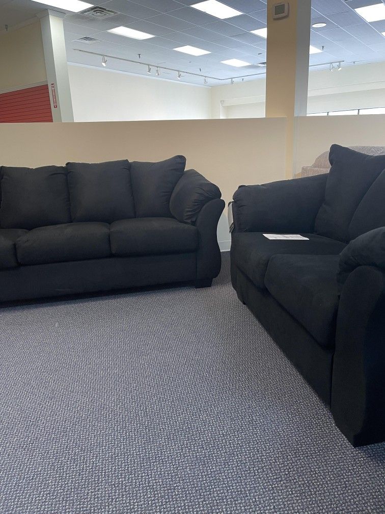 Ashley Darcy Sofa And Loveseat Matttroy